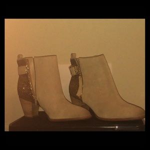 Gianna Bini Taupe Gold Glitter Bootie